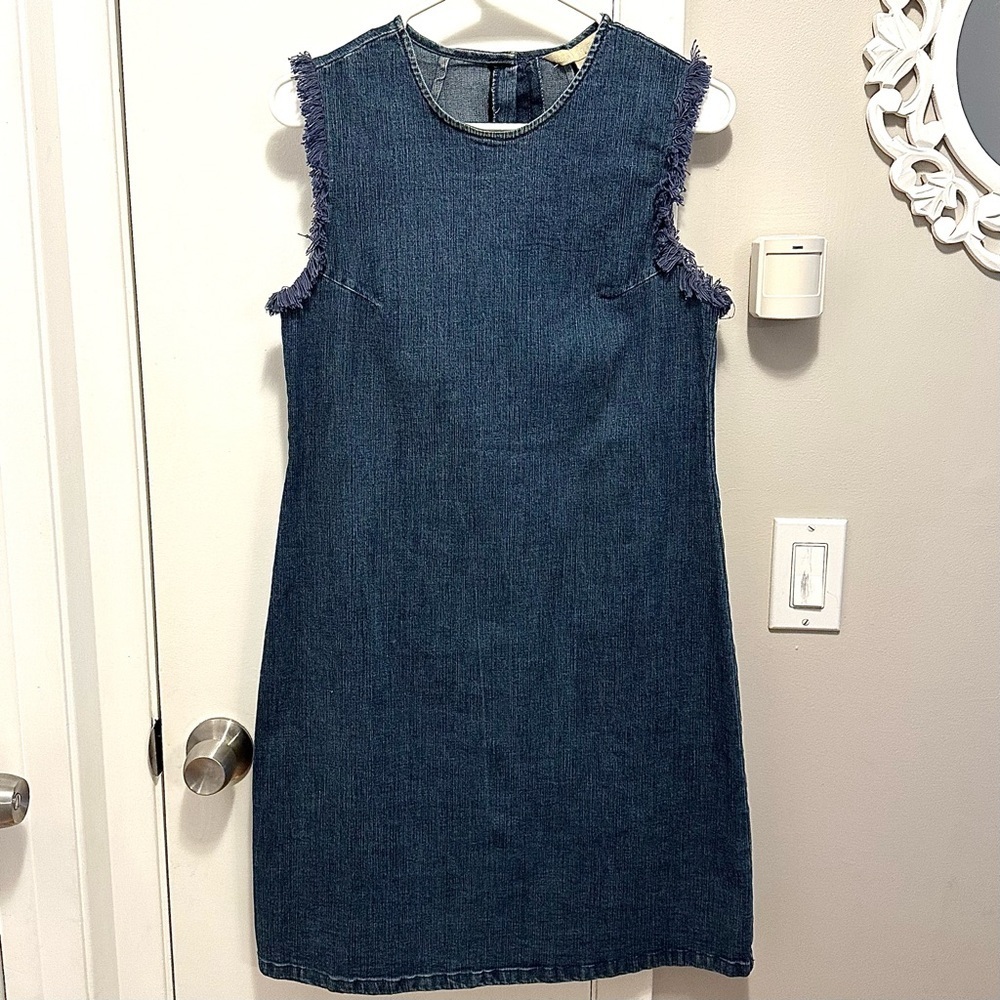 Hope & Harlow Jean Denim Fitted Dress Blue Frayed Sleeveless Women 2 medium wash